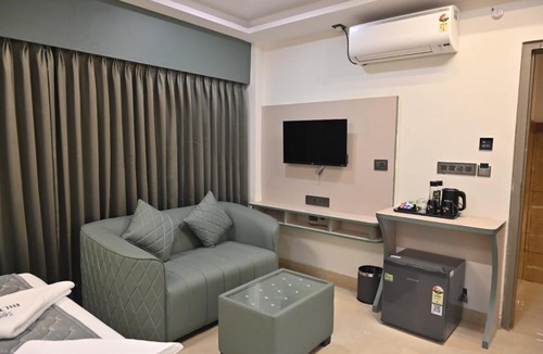 5th Block Hotel | Bilton Premium Luxury Hotel Koramangala