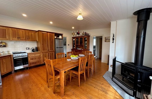 Koroit Cottage | Birch House Koroit - Peaceful, Tranquil & Relaxing