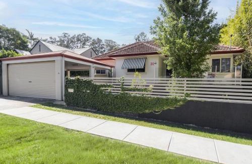 Indooroopilly House | Bird and Leaf Cottage