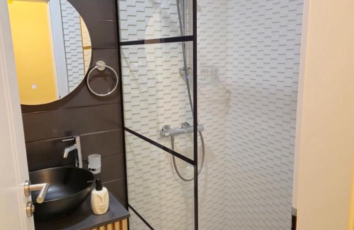 Drobeta-Turnu Severin Apartment | Bizi House Accommodation 2