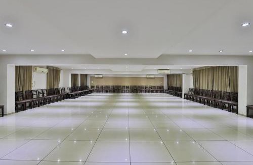 Bharuch Hotel | Biznotel by Pride Bharuch