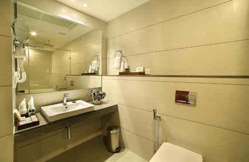 Pallivasal Hotel | Blanket Hotel & Spa