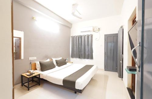 Porur Hotel | Blessings Prime Porur - Near DLF