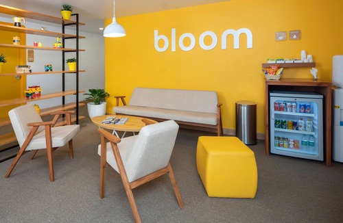 Phase 2 Hotel | Bloom Hotel - Brookefield