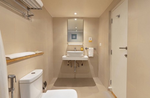 Nanakram Guda Hotel | Bloom Hotel Financial District