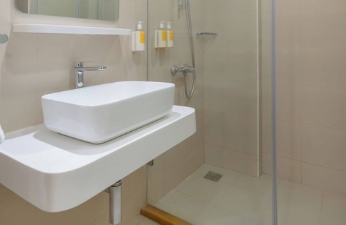 Palm Meadows Hotel | Bloom Hotel Whitefield