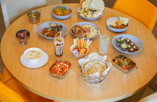 Worli Hotel | Bloom Hotel - Worli