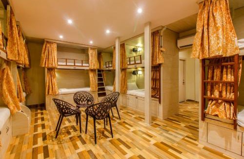 Sakinaka Hostel | Blossom Dormitory For Male and Female