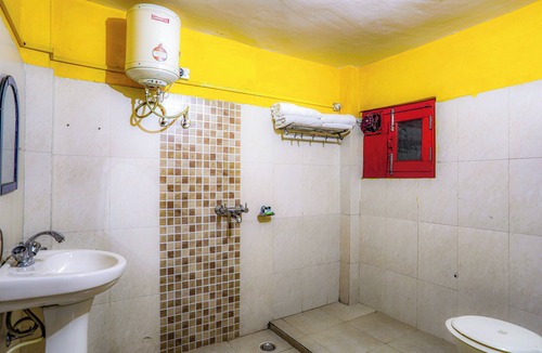 Almora Resort | Blossom Hideaway Kausani