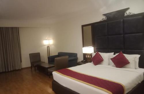 Banjara Hills Hotel | Blossom Rooms Hotel Comfortel - Complimentary Lavish Breakfast