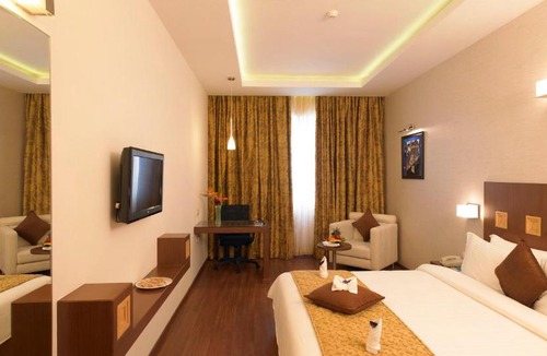 5th Block Hotel | Blu Petal - A Business Hotel