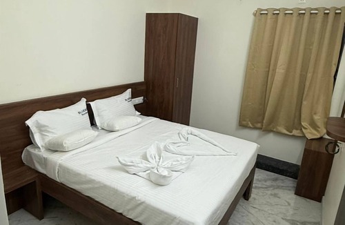 Yeshwanthpur Hotel | BLUE BELL Residency