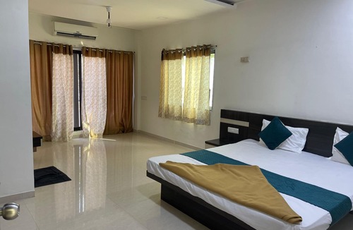 Dapoli House | Blue Diamond Dapoli