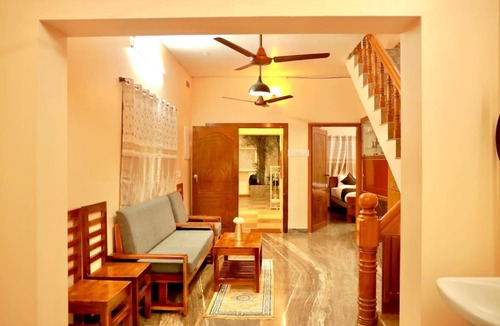 Kanyakumari House | Blue home stay- 10min walk to kanyakumari beach