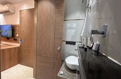 DLF Phase 5 Hotel | Blue Moon Residency Sector 53 Gurgaon