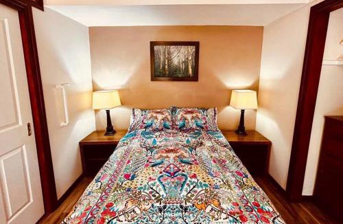 Hazelbrook Apartment | Blue Mountains Ferncreek Studio Retreat, pet friendly, birds and bush