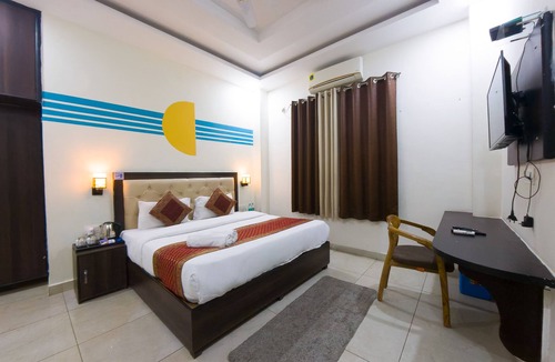 Tapovan Hostel | Blue River Hostel