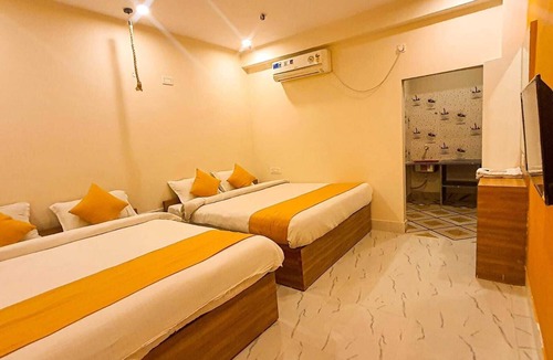 New Town Hotel | Blue Sapphire Hotel and Banquet