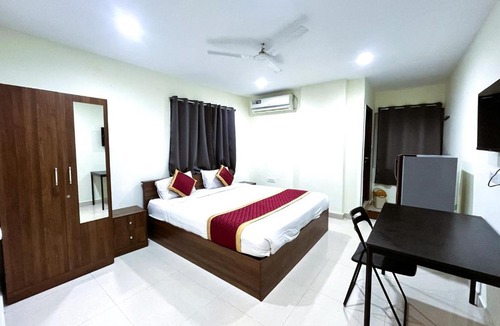 Madhapur Hotel | Blue Springs-Madhapur