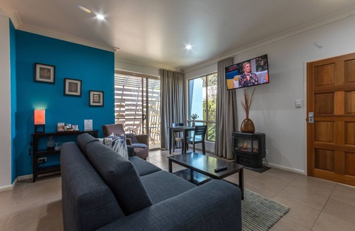 Yungaburra Villa | Blue Summit Hideaway Villa 6 - Luxury Villa