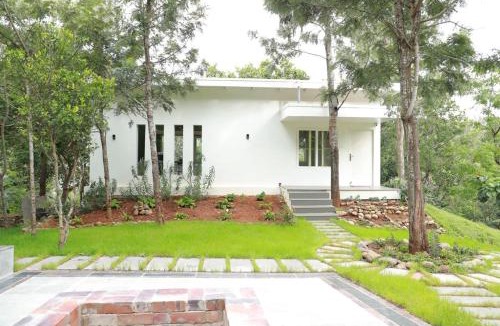 Yercaud Villa | Blue Valley Estate-Mountain View Villa