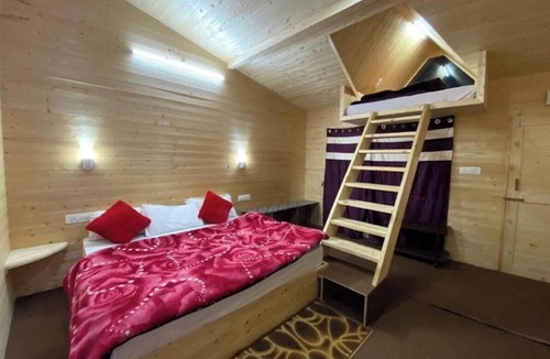 Auli Hotel | Bluepoppy Resort Auli
