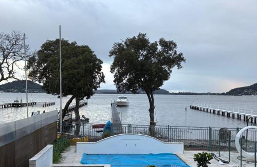 Tascott Villa | Bluewatersanctuary holiday house
