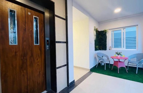 Gachibowli Apartment | BluO 1BHK Suite Gachibowli - Lift Terrace, Garden