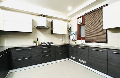 New Delhi Apartment | BluO Modern 2BHK- Green Park Market & Hauz Khas