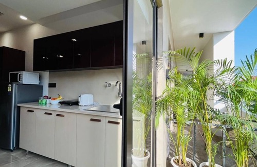 DLF Phase 3 Hotel | BluO Studio3 DLF CyberCity - Balcony, Gym TT, Lift