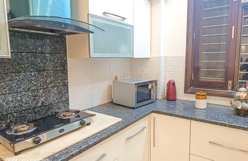 Shalimar Bagh House | BnBBuddy Stupendous Home In Shalimar Bagh