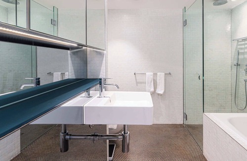 Bondi Beach Apartment | Bondi Beach Coastal Living