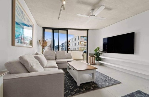 Bondi Beach Apartment | Bondi Beach Premium 2 bed Apt | Views | Parking