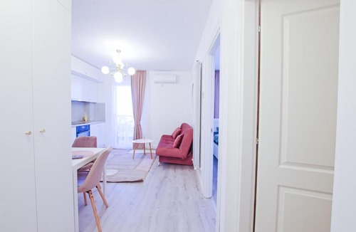 Iasi Apartment | Bonnie & you - a pink meeting