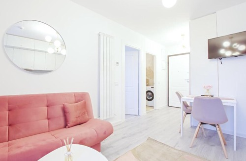 Iasi Apartment | Bonnie & you - a pink meeting