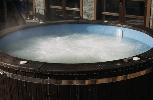 Capalnita House | BORSIKA PENSIUNE & SPA