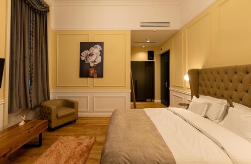 Tirgu Mures Hotel | Boutique Hotel Cocosul de Aur