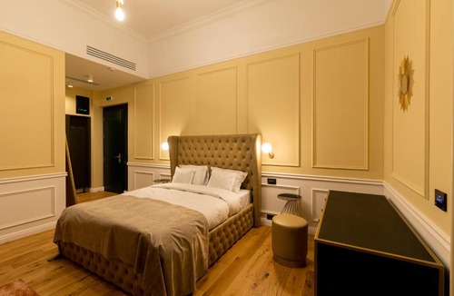 Tirgu Mures Hotel | Boutique Hotel Cocosul de Aur