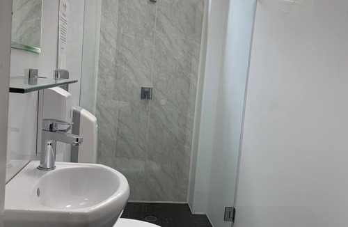 North Sydney Apartment | Boutique Style Fully Furnished Rooms in Ideal Location of North Sydney