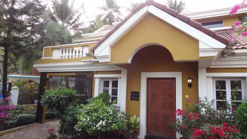 Fatona Villa | Boutique Villa, beach 10min, cook on request