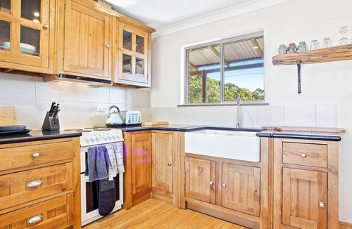 Central Tilba Cabin | Braeside Cabin Three - Parsonsia