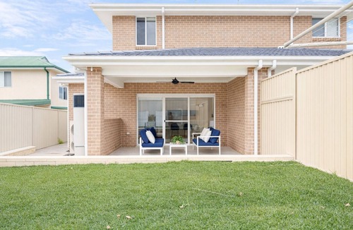 Gymea House | Brand New Hamptons 4 Bed Family Home near Gymea Village