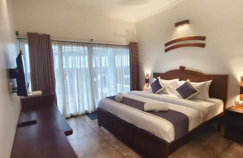 Kuzhuppilly Resort | Breakwater Resort by Z Vacations