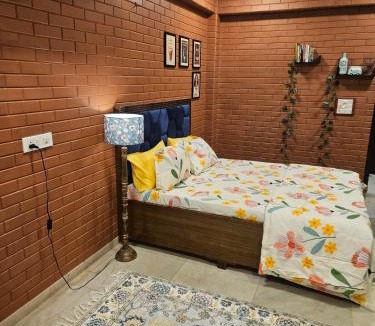 Santacruz West Apartment | Brick Maison 1BHK with Free Parking, Juhu Bandra