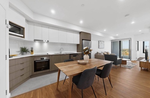 Cannington Apartment | Bright Newly 2 Bed Apartment with Balcony Views