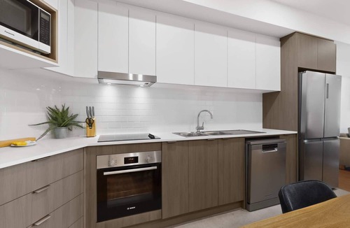 Cannington Apartment | Bright Newly 2 Bed Apartment with Balcony Views