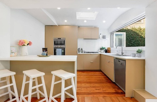 McMahons Point House | Bright & Spacious Home, Near to Sydney CBD