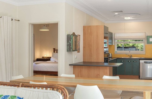 Patonga House | Brisk Bay Cottage by HolidayCo.