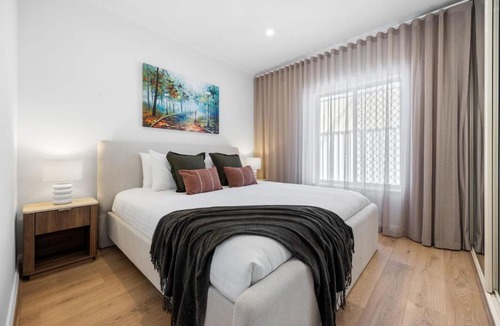 Glenelg South Apartment | Broadway Hideaway - Laid-Back Days near the Beach