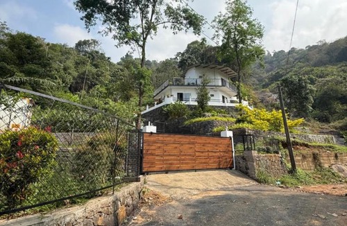 Lakkidi Resort | Brooke hills 2 BHK villa falls view